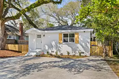 210 Live Oak Avenue, Charleston, SC 29407 - Photo 1