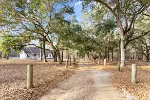 138 Sunnyvale Ct, Orangeburg, SC 29115 - Photo 1