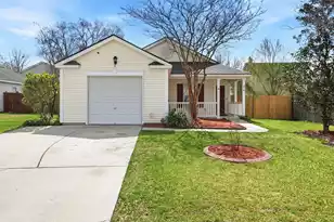 210 Waterford Ln, Summerville, SC 29483 - Photo 1