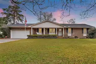 102 Edisto Dr, Summerville, SC 29485 - Photo 1