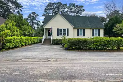 316 Queens Court, Mount Pleasant, SC 29464 - Photo 1