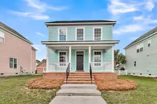 204 Hydrangea St, Summerville, SC 29483 - Photo 1