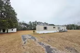 180 Cherry Tree Ln, Walterboro, SC 29488 - Photo 1