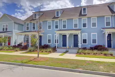 585 Blueway Avenue, Summerville, SC 29486 - Photo 1