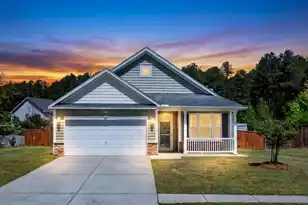 1002 Bridlewood Farms Pkwy, Ridgeville, SC 29472 - Photo 1