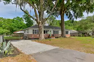 1013 Rentz St, Beaufort, SC 29906 - Photo 1