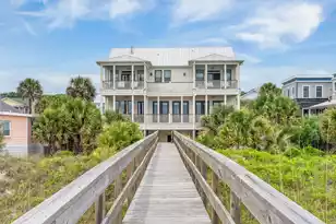 507 Ashley Ave W, Folly Beach, SC 29439 - Photo 1