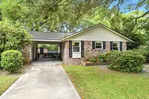 1620 Westway Dr, Charleston, SC 29412 - Photo 1