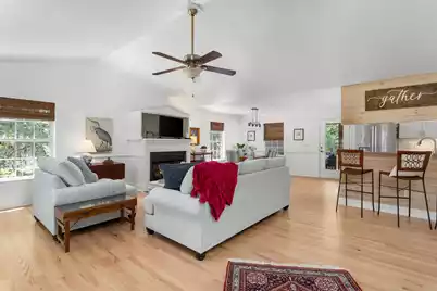 1604 Macoma Road, Mount Pleasant, SC 29466 - Photo 1