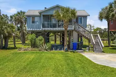 1726 Ashley Avenue E, Folly Beach, SC 29439 - Photo 1