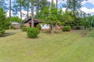 1221 Glenrobinson Ln, Orangeburg, SC 29115 - Photo 1