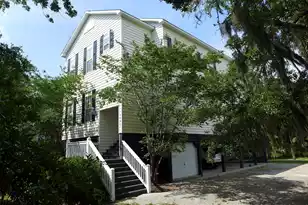 3332 Myrtle St, Edisto Island, SC 29438 - Photo 1