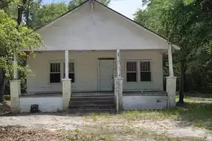 307 Alabama St, Hampton, SC 29924 - Photo 1