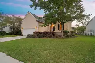 1892 Palmetto Isle Dr, Mount Pleasant, SC 29466 - Photo 1