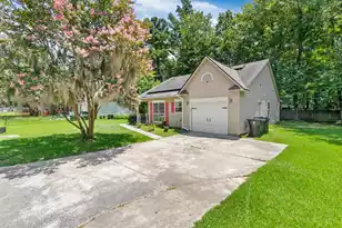 130 Chandler Dr, Ladson, SC 29456 - Photo 1
