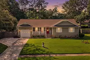 403 Chessington Cir, Summerville, SC 29485 - Photo 1