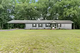 126 Roquemore Dr, Orangeburg, SC 29115 - Photo 1