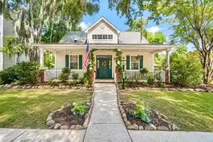 2452 Fulford Ct, Mount Pleasant, SC 29466 - Photo 1