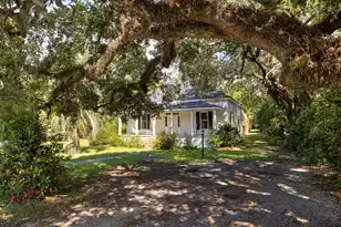 25 Church Street S, Summerton, SC 29148 - Photo 4