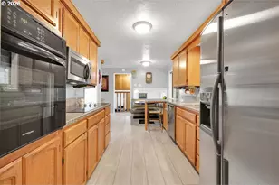 85183 Chezem Rd, Eugene, OR 97405 - Photo 8