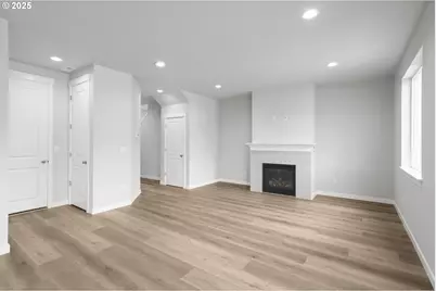 17240 SW Wapato Island Dr SW, Sherwood, OR 97140 - Photo 4