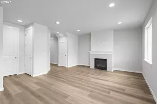 17240 SW Wapato Island Dr SW, Sherwood, OR 97140 - Photo 4