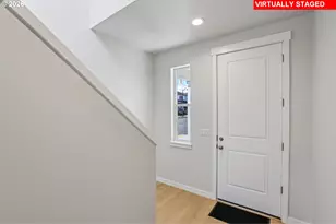 17240 SW Wapato Island Dr SW, Sherwood, OR 97140 - Photo 4