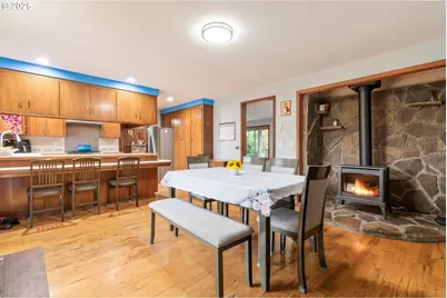 2568 Dover Dr, Eugene, OR 97404 - Photo 22