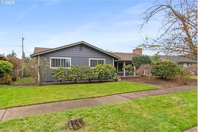 2568 Dover Dr, Eugene, OR 97404 - Photo 2