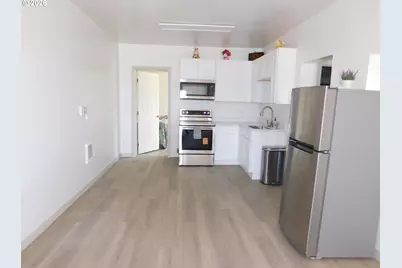 465 W Marine Dr, Astoria, OR 97103 - Photo 10