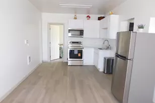 465 W Marine Dr, Astoria, OR 97103 - Photo 10
