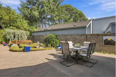 11255 SW Lynnvale Dr, Portland, OR 97225 - Photo 28