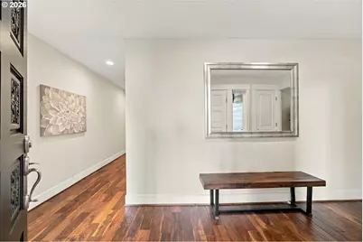 11255 SW Lynnvale Dr, Portland, OR 97225 - Photo 4