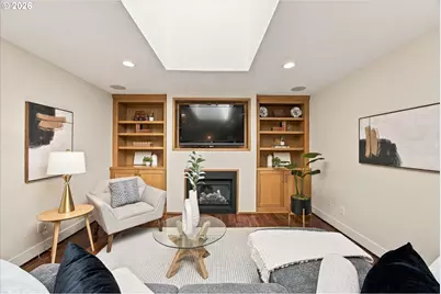 11255 SW Lynnvale Dr, Portland, OR 97225 - Photo 12