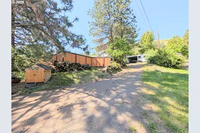 1624 Foley St, La Grande, OR 97850 - Photo 6