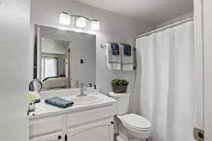 650 Harlow Rd, Springfield, OR 97477 - Photo 16