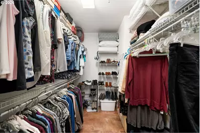 325 NE Graham St #7, Portland, OR 97212 - Photo 24