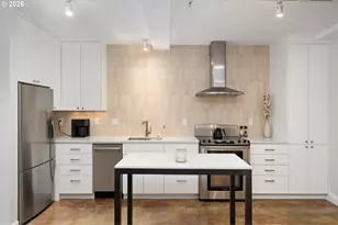 325 NE Graham St, Portland, OR 97212 - Photo 16