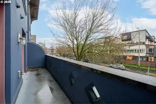 325 NE Graham St, Portland, OR 97212 - Photo 32