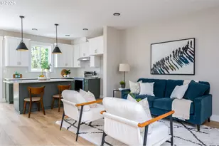 8427 NE Hassalo St, Portland, OR 97220 - Photo 8