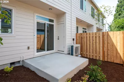 8427 NE Hassalo St, Portland, OR 97220 - Photo 34