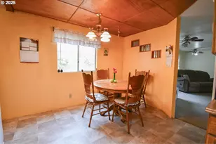 214 Thompson Rd, Riddle, OR 97469 - Photo 14