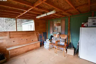 214 Thompson Rd, Riddle, OR 97469 - Photo 6