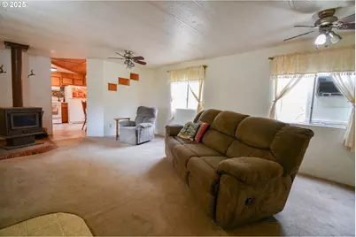 214 Thompson Rd, Riddle, OR 97469 - Photo 8