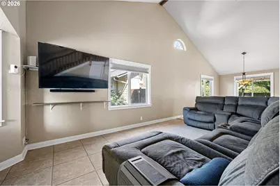 5268 Sugarpine Cir, Eugene, OR 97402 - Photo 4