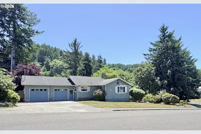 2260 Arthur Dr, Reedsport, OR 97467 - Photo 2