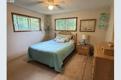 2260 Arthur Dr, Reedsport, OR 97467 - Photo 12