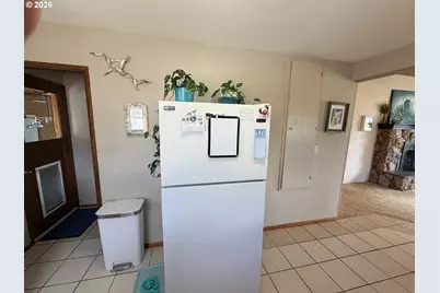 2260 Arthur Dr, Reedsport, OR 97467 - Photo 10