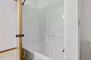 5870 NE Mason St, Portland, OR 97218 - Photo 28