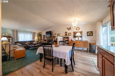 2200 NE Liberty Ave, Gresham, OR 97030 - Photo 10